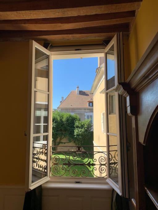 Maison Des Pilastres Au Coeur D'Auxerre Exterior foto